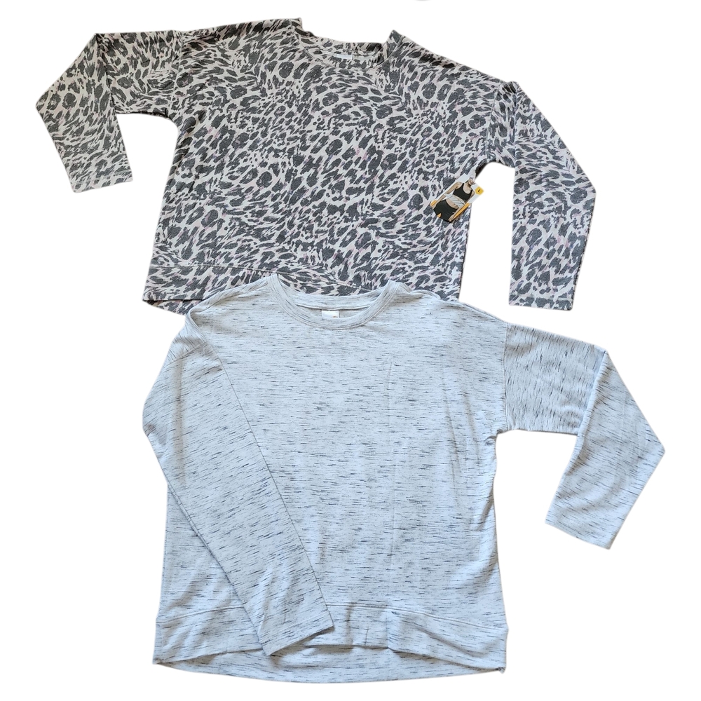 Avia Women's Gray and Black Long Sleeve Tees